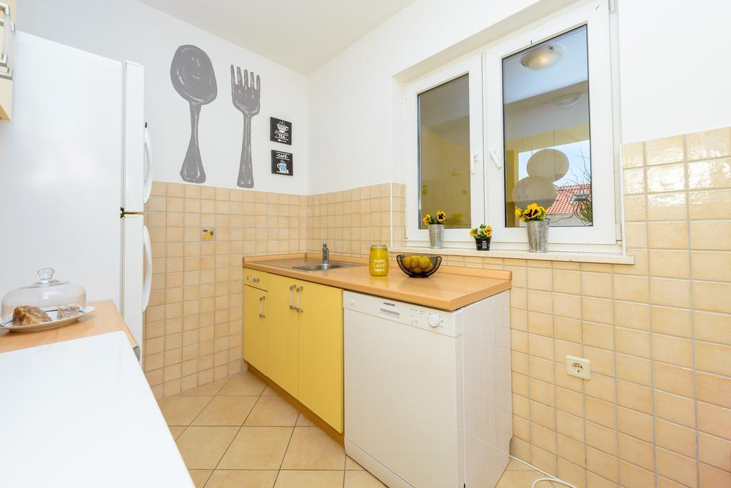 Mirjam'S Charming Apartment Дубровник Екстериор снимка